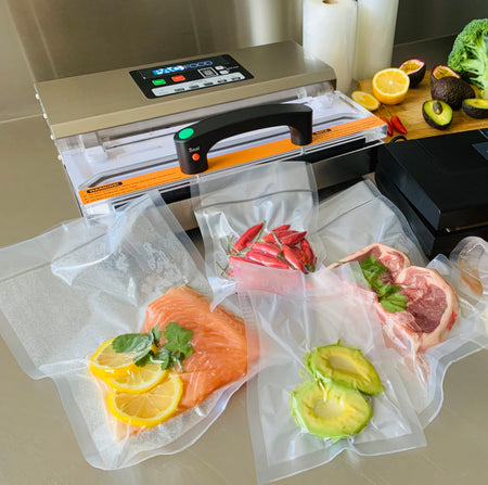 VACUUM BAGS, DOMESTIC CHANNEL PRECUT FOOD STORAGE HEAT SEAL CRYOVAC 250MM X 350MM 85 MICRON PACK / 200